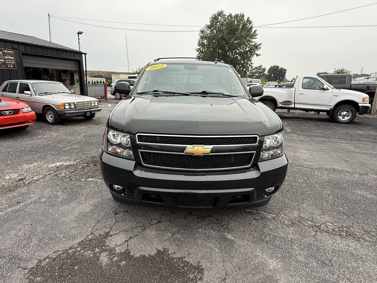Used 2013 Chevrolet Avalanche LS AWD/4WD image 9