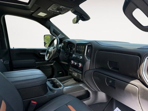 Used 2023 GMC Sierra 3500 AT4 w/ AT4 Premium Plus Package AWD/4WD image 15