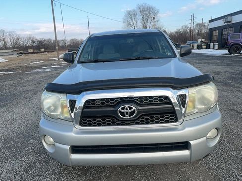 Used 2011 Toyota Tacoma 4x4 Double Cab w/ SR5 Pkg #2 image 6