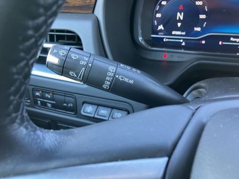 Used 2022 Chevrolet Tahoe Premier RWD image 28