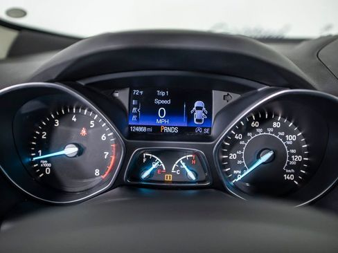 Used 2017 Ford Escape SE w/ SE Sport Appearance Package FWD image 29