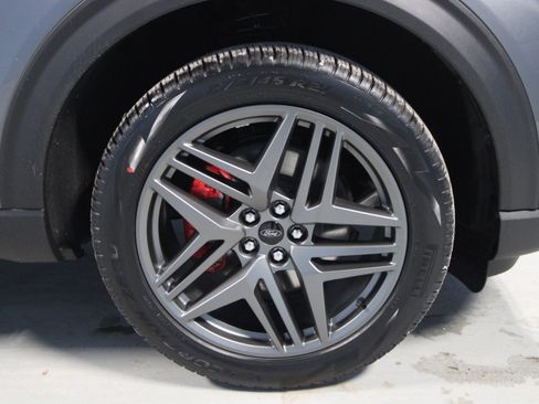 New 2026 Ford Explorer ST-Line w/ ST-Line Street Pack image 31