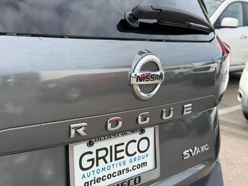 Used 2021 Nissan Rogue SV AWD/4WD image 14