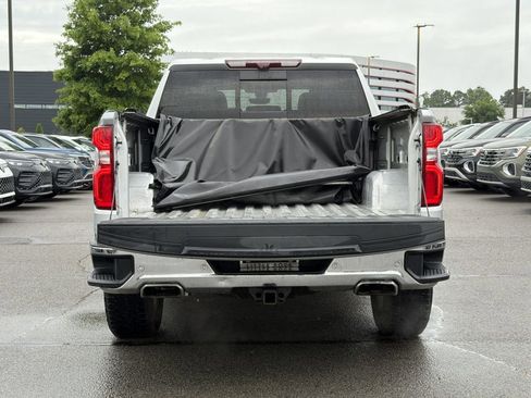 Used 2021 Chevrolet Silverado 1500 LTZ w/ LTZ Premium Package AWD/4WD image 14