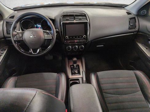 Used 2025 Mitsubishi Outlander Sport AWD image 16