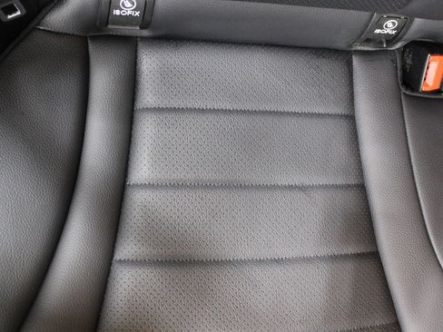 Used 2021 Mercedes-Benz GLC 300 image 23