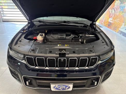 Used 2023 Jeep Grand Cherokee Overland w/ Adv Protech Group III AWD/4WD image 60