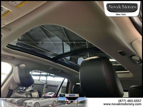 Used 2022 Lincoln Aviator AWD w/ Premium Package image 22