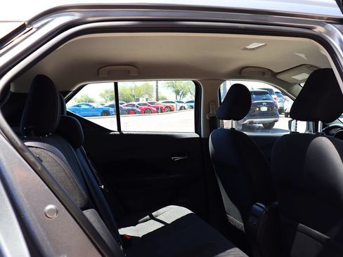 Used 2021 Nissan Kicks SV FWD image 28