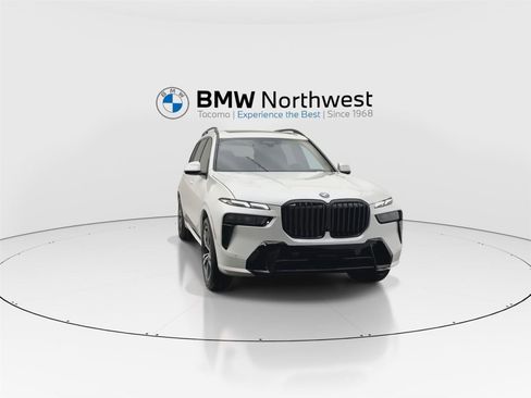 New 2026 BMW X7 xDrive40i w/ M Sport Package image 7