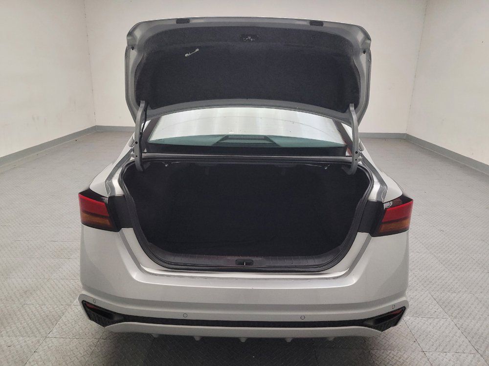 Used 2025 Nissan Altima 2.5 SV FWD image 29