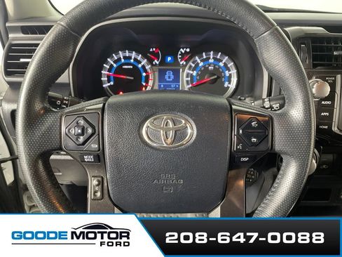 Used 2019 Toyota 4Runner TRD Off-Road AWD/4WD image 9