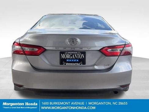 Used 2018 Toyota Camry LE FWD image 8