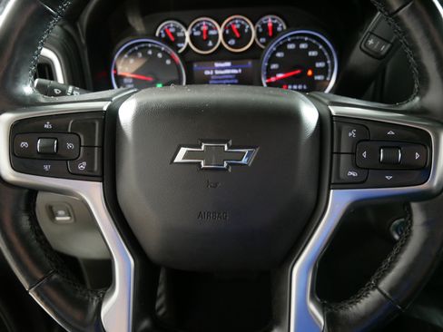 Used 2020 Chevrolet Silverado 1500 RST AWD/4WD image 25