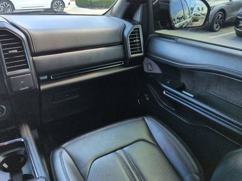 Certified 2021 Ford Expedition Limited RWD image 17