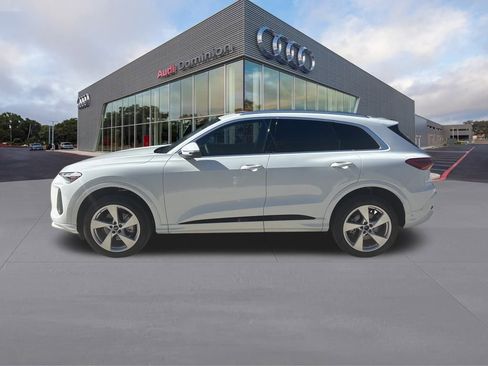 New 2025 Audi Q5 2.0T Premium Plus image 8