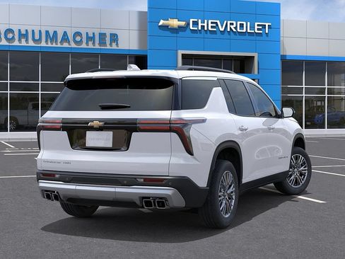 New 2027 Chevrolet Traverse LT w/ Driver Confidence Package AWD/4WD image 4