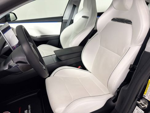 Used 2024 Tesla Model 3 Performance image 20