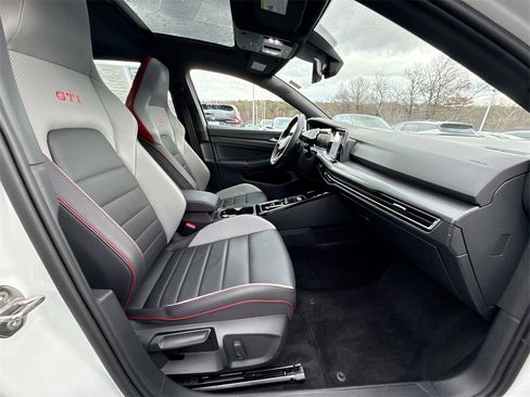 Used 2023 Volkswagen GTI Autobahn image 26
