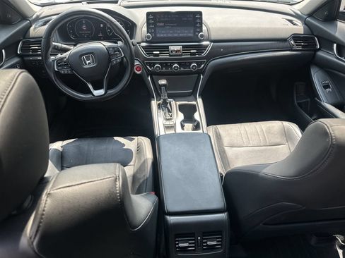 Used 2018 Honda Accord Touring image 22