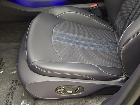 Used 2025 Aston Martin DBX 707 image 34