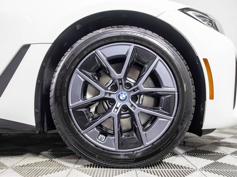Used 2023 BMW i4 eDrive35 w/ Premium Package RWD image 39