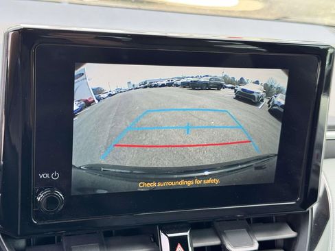 Used 2024 Toyota Corolla SE w/ SE Premium Package image 4