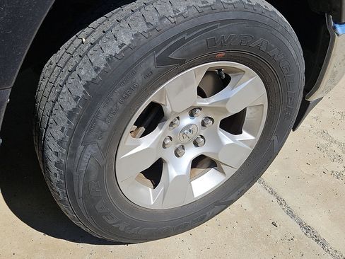 Used 2021 RAM 1500 Big Horn AWD/4WD image 8
