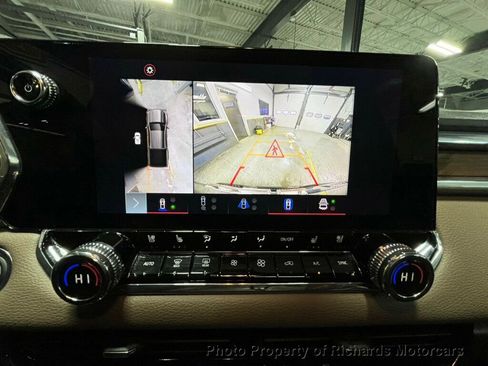 Used 2023 GMC Canyon Denali image 29