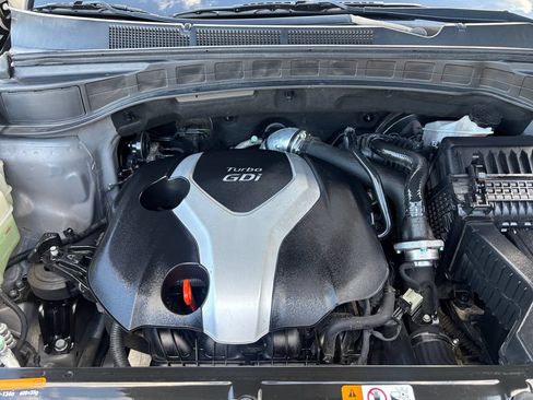 Used 2014 Hyundai Santa Fe Sport 2.0T FWD image 18