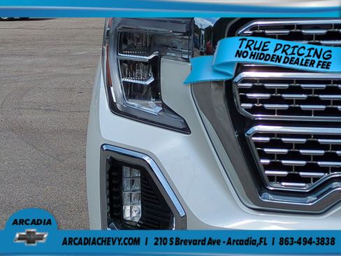 Used 2019 GMC Sierra 1500 Denali w/ Denali Ultimate Package AWD/4WD image 10