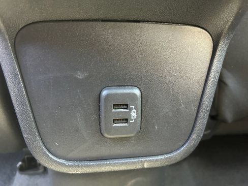 Used 2022 Chevrolet Equinox LT AWD/4WD image 19