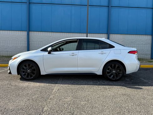 Used 2023 Toyota Corolla SE image 8