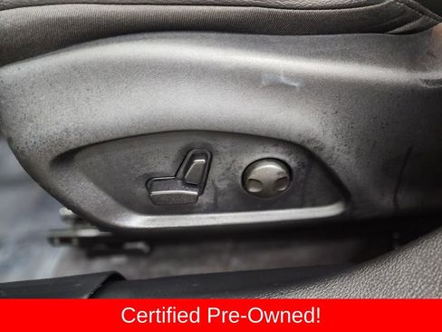 Certified 2025 Jeep Compass Limited image 13