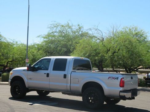 Used 2012 Ford F250 XLT w/ XLT Premium Pkg AWD/4WD image 5