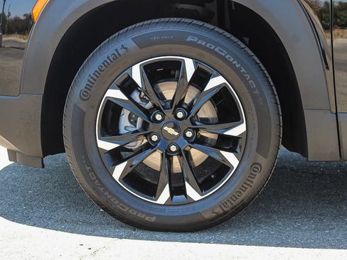 Used 2023 Chevrolet TrailBlazer LT FWD image 11