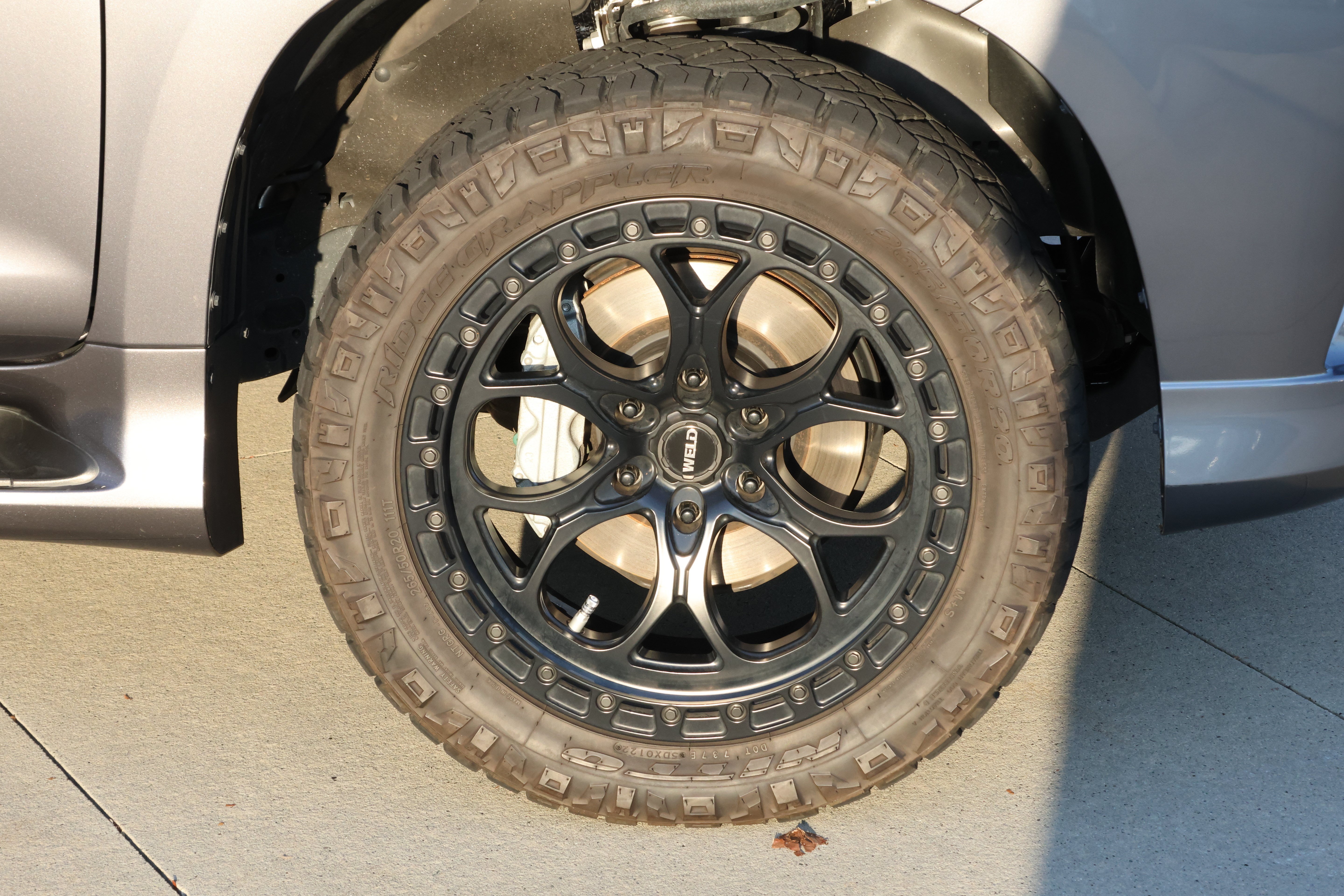 Used 2023 Lexus GX 460 Premium AWD/4WD image 11