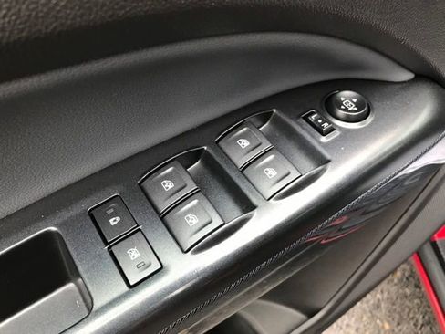 Used 2021 Chevrolet Colorado Z71 w/ Safety Package image 16