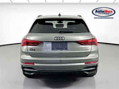 Used 2023 Audi Q3 2.0T Premium w/ Black Optic Sport Package image 8