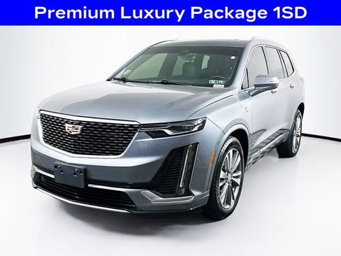 Used 2022 Cadillac XT6 Premium Luxury AWD/4WD image 3