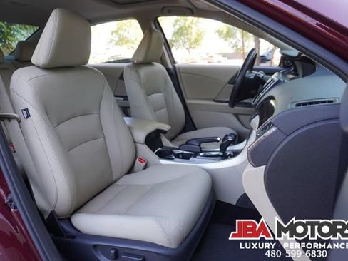 Used 2017 Honda Accord EX-L image 9