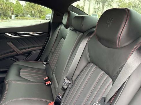 Used 2023 Maserati Ghibli Modena image 14