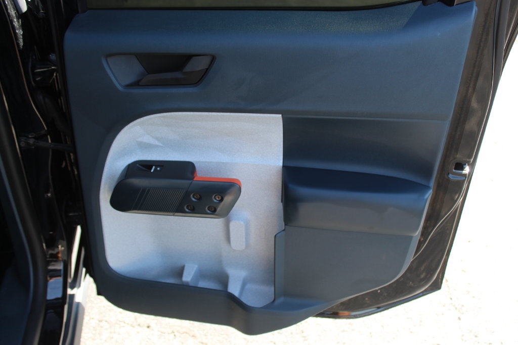Used 2024 Ford Maverick XLT FWD image 13