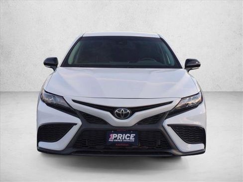 Used 2023 Toyota Camry SE w/ Protection Package (Q2) (TMS) image 2