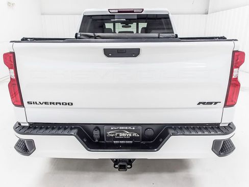 Used 2022 Chevrolet Silverado 1500 RST w/ Convenience Package II image 6