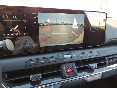 New 2025 Kia K4 EX image 17