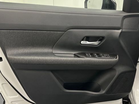 New 2026 Nissan Kicks SV w/ SV Premium Package image 15