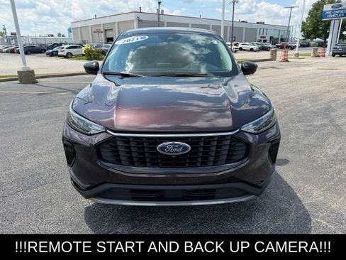 Used 2023 Ford Escape Active w/ Tech Pack #2 FWD image 3