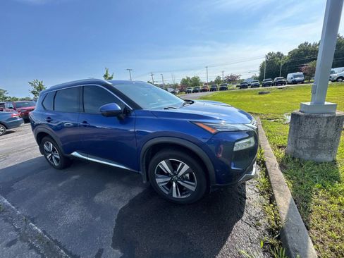 Used 2022 Nissan Rogue SL w/ SL Premium Package FWD image 3