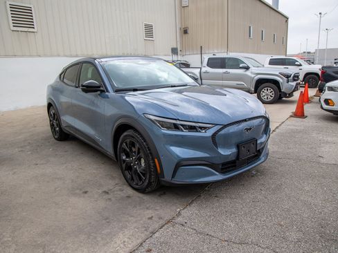 Used 2024 Ford Mustang Mach-E Select w/ Comfort Package Lite image 5